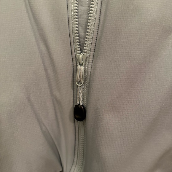 Arc’teryx Atom LT Women’s Large Hoodie - Picture 5 of 7